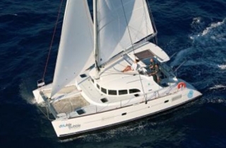  双体船租赁泻湖 380 St Raphael 